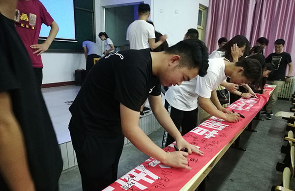 呃呃呃.jpg