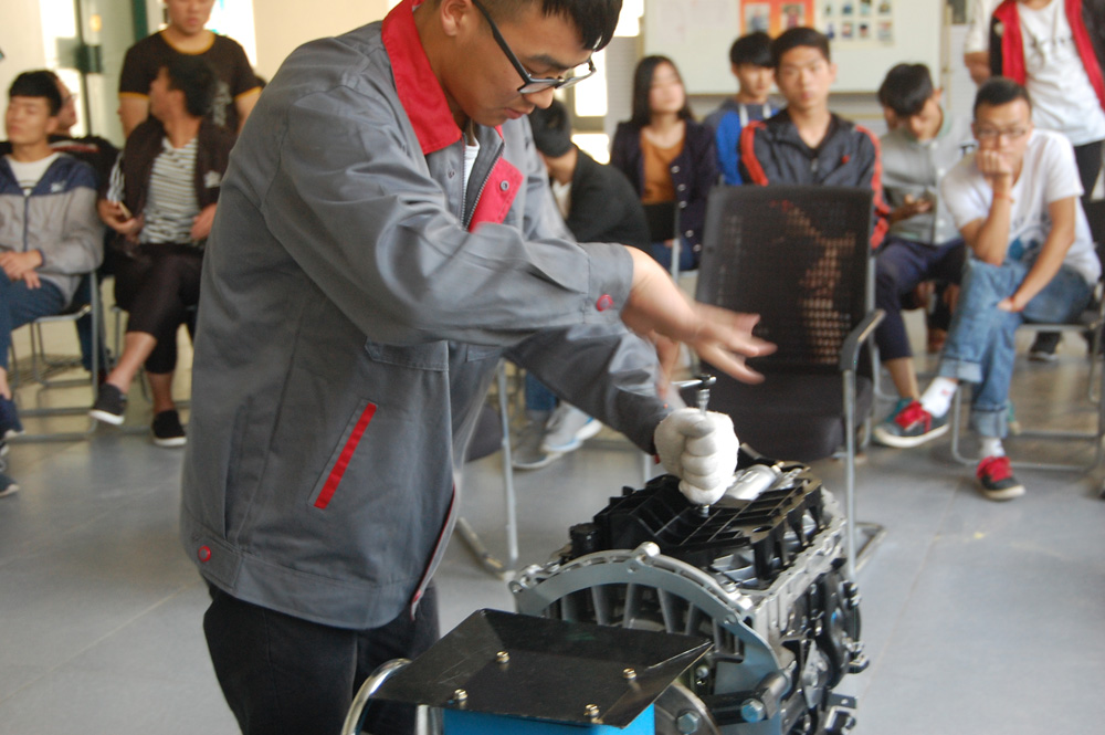 汽车展3.jpg