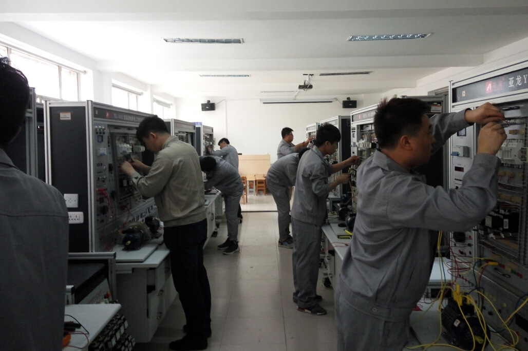 工程学院考试.jpg